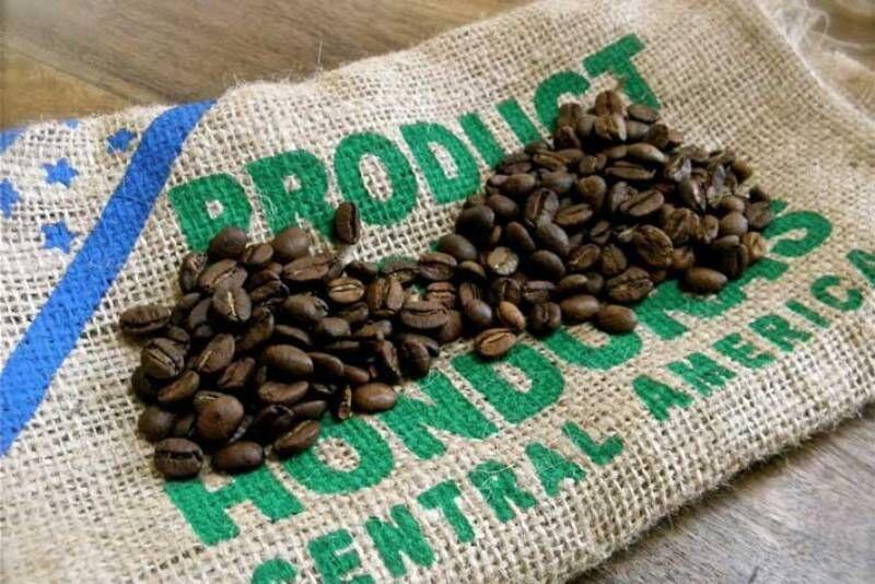 خبرنگاران کشف 136 هزار کیلوگرم قهوه قاچاق در البرز