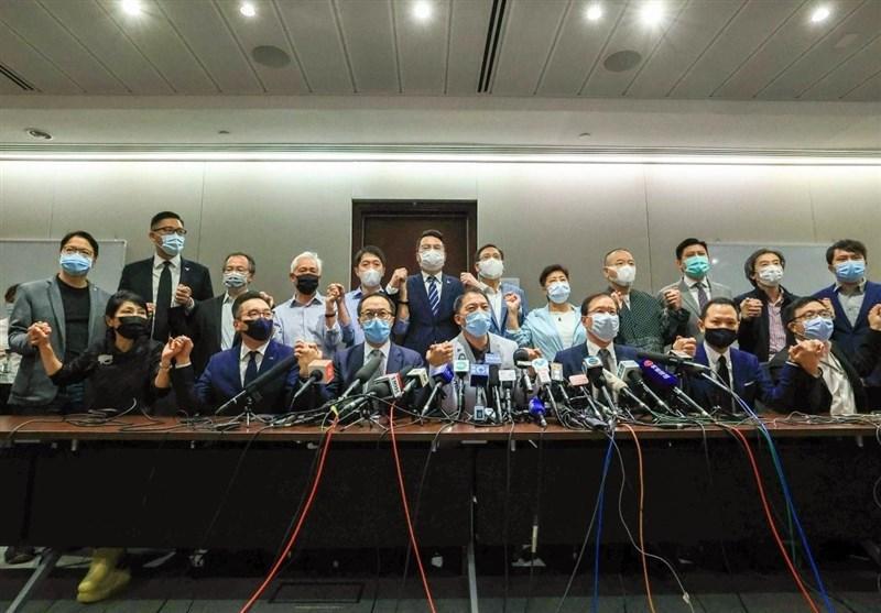 استعفای جمعی سیاستمداران مخالف در هنگ کنگ
