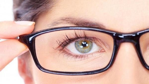 عینک آنتی رفلکس چیست و چه مزایایی دارد؟ عینک آنتی رفلکس چیست و چه مزایایی دارد؟